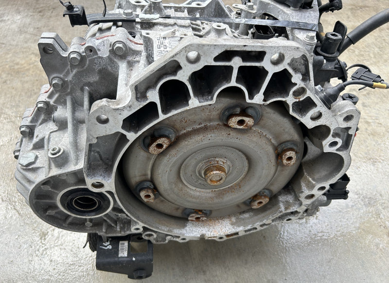 Load image into Gallery viewer, HYUNDAI PALISADE FWD AUTO TRANSMISSION ASSY 2020-2022 44K MILES 3.8L #NB1-TRU488
