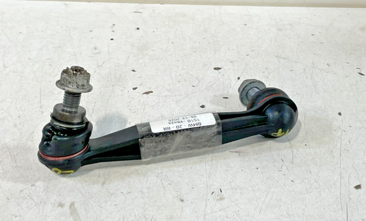 17-24 BMW 330i 330e REAR RIGHT PASSENGER SIDE STABILIZER SWAY BAR END LINK 98424