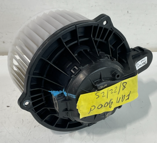 19-20 HYUNDAI SANTA FE FRONT AC AIR CONDITIONER HEATER BLOWER FAN MOTOR