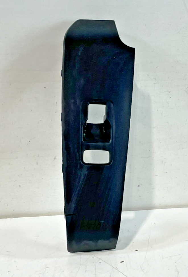 Load image into Gallery viewer, 2022-2025 HONDA CIVIC FRONT RIGHT PASSENGER SIDE WINDOW SWITCH BEZEL # 103130
