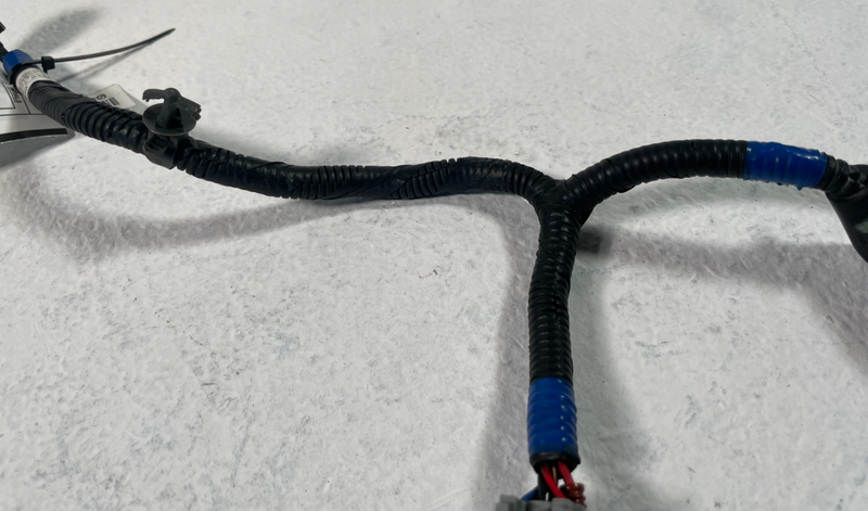 Load image into Gallery viewer, 2022-2025 HYUNDAI TUCSON AWD REAR DIFFERENTIAL AXLE CARRIER WIRE HARNESS #105925

