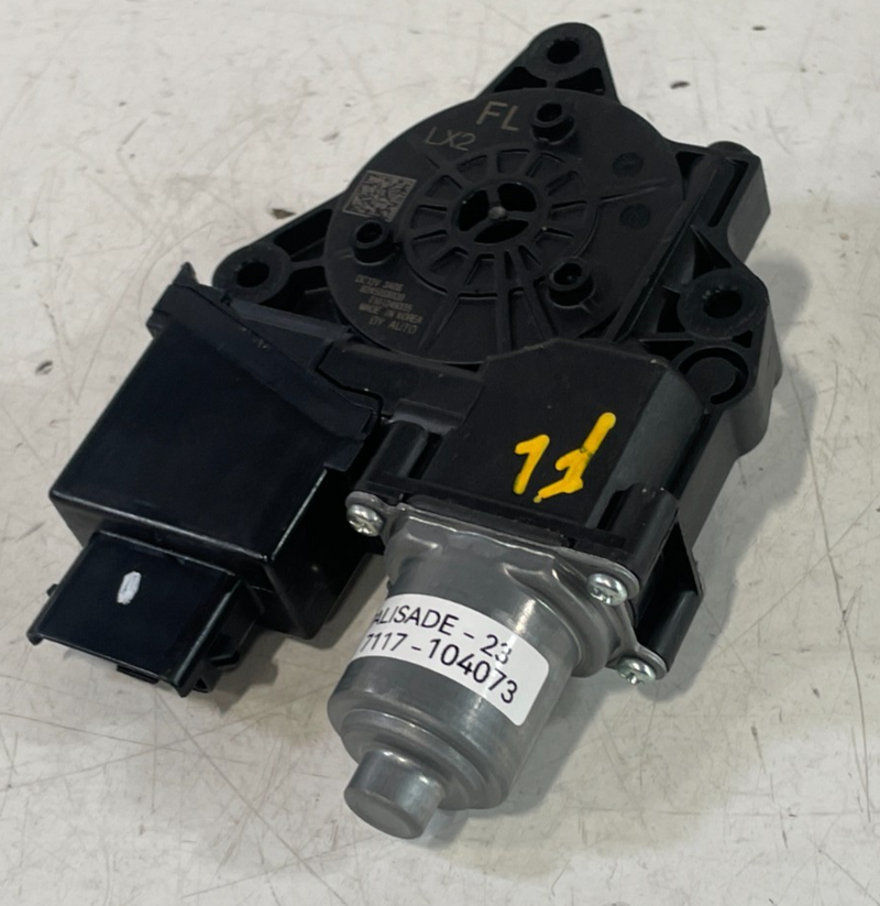 Load image into Gallery viewer, 23 - 25 HYUNDAI PALISADE FRONT LEFT DRIVER SIDE POWER DOOR WINDOW MOTOR # 104073
