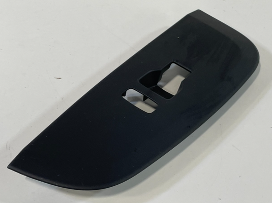 2023-2026 HONDA HR-V FRONT RIGHT SIDE DOOR WINDOW SWITCH BEZEL TRIM 2.0L