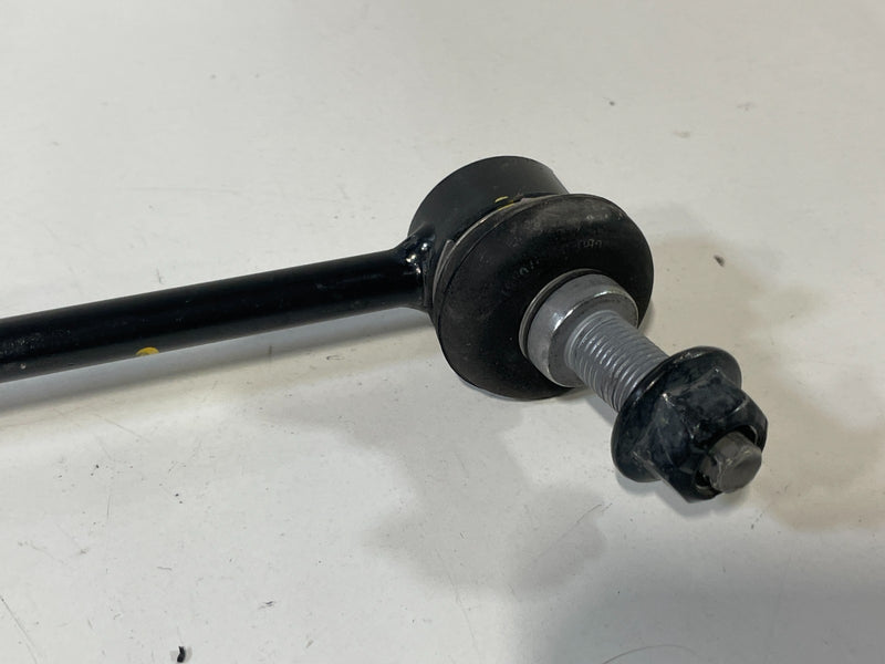 Load image into Gallery viewer, HYUNDAI SANTA FE PALISADE FRONT LH OR RH STABILIZER SWAY BAR END LINK # 101889
