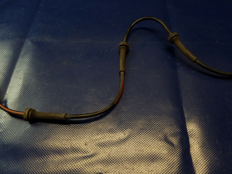 Load image into Gallery viewer, 2007 - 2008 INFINITI G35, 2008 - 2010 G37 FRONT ABS WHEEL SPEED SENSOR # 51417

