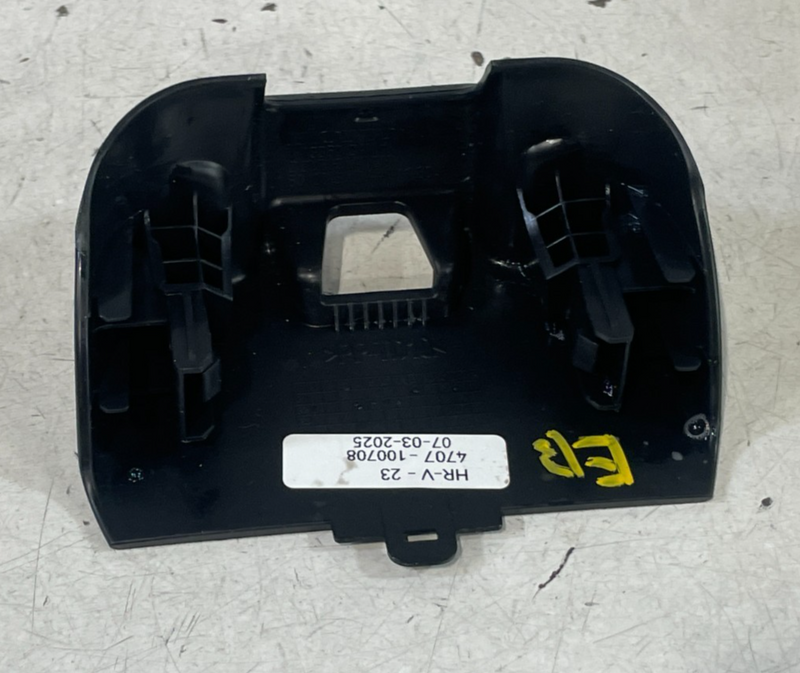 Load image into Gallery viewer, 2023-2025 HONDA HR-V CENTER CONSOLE ARMREST LID COVER LATCH LOCK BLACK # 100708
