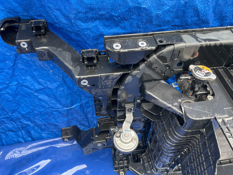 Load image into Gallery viewer, HYUNDAI PALISADE RADIATOR CORE SUPPORT W/COOLING ASSEMBLY 3.8L 23-25 # ML1-RS618
