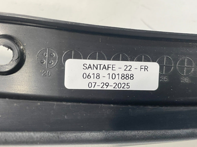 Load image into Gallery viewer, 21-23 HYUNDAI SANTA FE FRONT RIGHT PASSENGER SIDE MUD SPLASH FLAP GUARD # 101888
