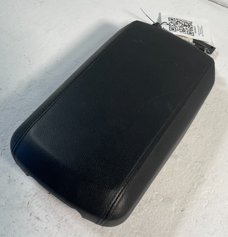 Load image into Gallery viewer, 2023 - 2025 KIA SPORTAGE CENTER CONSOLE ARMREST LID TRIM COVER 2.5L # 106632
