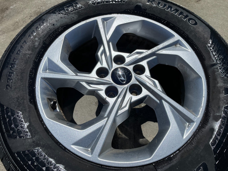 Load image into Gallery viewer, HYUNDAI TUCSON 17x7 5 SPOKE ALLOY WHEEL W/TIRE (SET#4) 2022-2024 # ML7-WH1329

