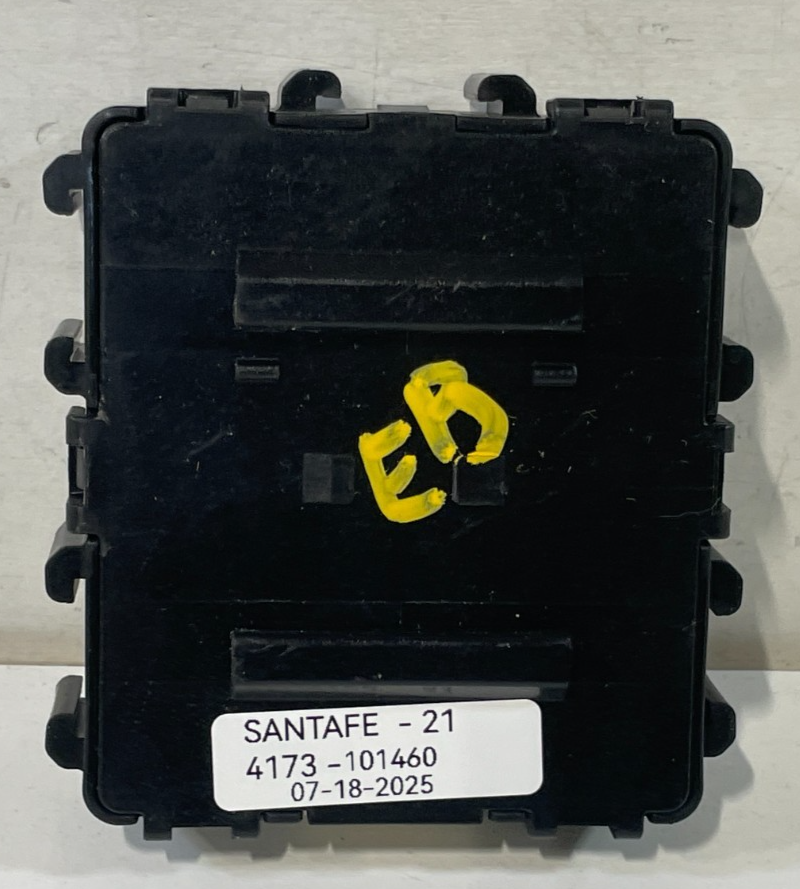 Load image into Gallery viewer, 21-23 HYUNDAI SANTA FE THEFT LOCKING KEYLESS ENTRY CONTROL MODULE UNIT # 101460
