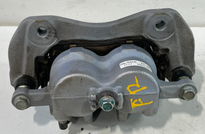 Load image into Gallery viewer, 2020-2025 HYUNDAI PALISADE FRONT RIGHT PASSENGER SIDE BRAKE CALIPER 3.8L #104111
