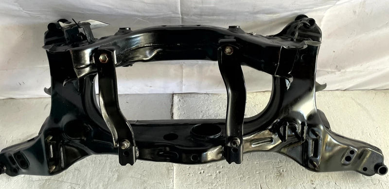Load image into Gallery viewer, 17-22 NISSAN ROGUE SPORT REAR SUSPENSION SUBFRAME CROSSMEMBER CRADLE # 106251
