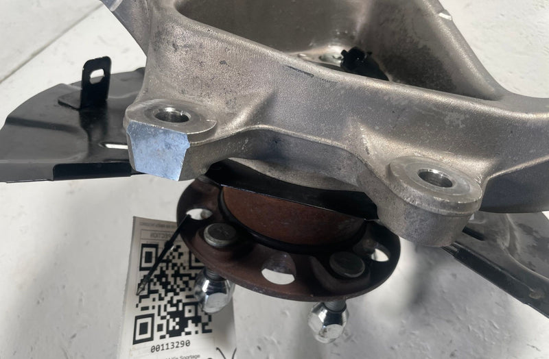 Load image into Gallery viewer, 2023-2026 KIA SPORTAGE FWD REAR LEFT DRIVER SIDE SPINDLE KNUCKLE W/ HUB # 113290
