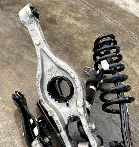 2023-2025 HYUNDAI IONIQ 6 RWD REAR RIGHT SIDE SUSPENSION KNEE ASSEMBLY
