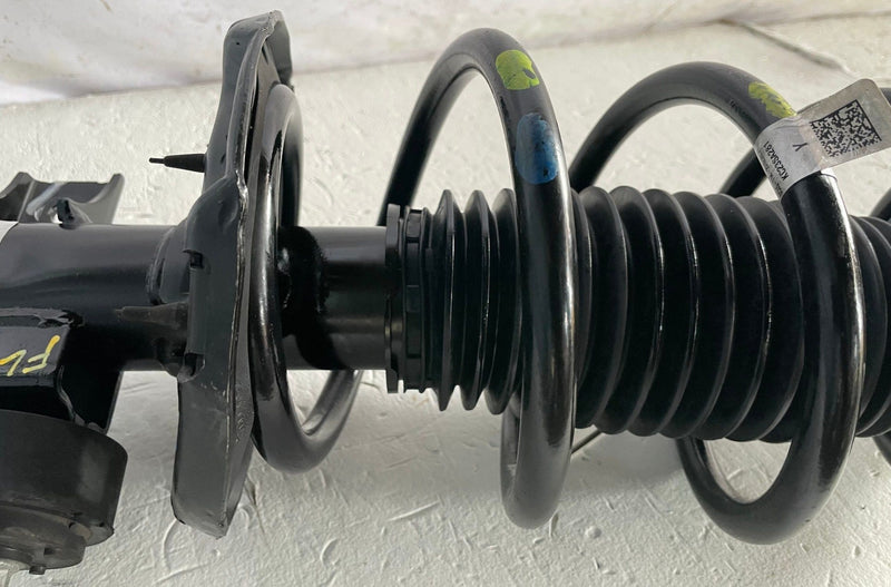 Load image into Gallery viewer, 2024-2026 HYUNDAI SANTA FE FWD FRONT LEFT SIDE SHOCK STRUT ABSORBER 2.5L #112843

