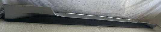2015-2023 FORD MUSTANG FRONT RIGHT PASSENGER SIDE ROCKER MOLDING COVER