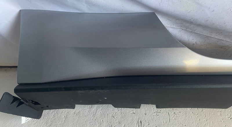 Load image into Gallery viewer, 2015-2023 FORD MUSTANG FRONT RIGHT PASSENGER SIDE ROCKER MOLDING COVER # 113539
