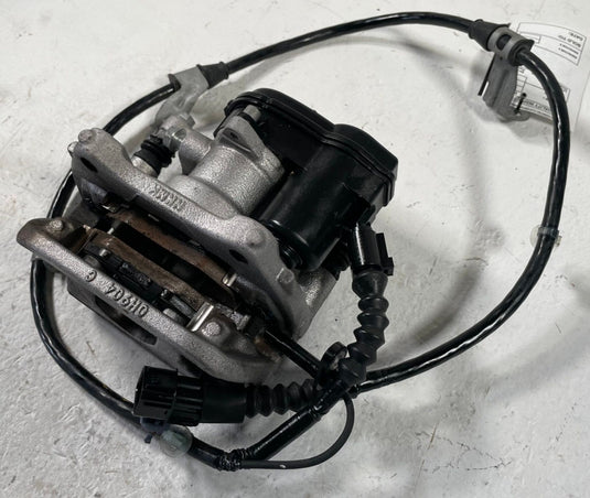 23-26 HONDA HR-V REAR LEFT DRIVER SIDE DISC BRAKE CALIPER W/ ABS SENSOR