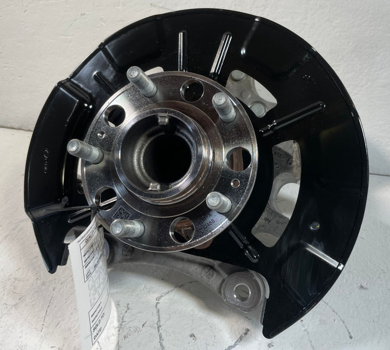 Load image into Gallery viewer, 21-26 HYUNDAI SANTA FE FWD REAR LEFT SPINDLE KNUCKLE W/ WHEEL HUB 2.5L # 109301

