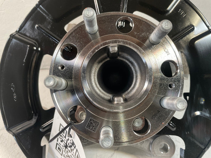 Load image into Gallery viewer, 21-26 HYUNDAI SANTA FE FWD REAR LEFT SPINDLE KNUCKLE W/ WHEEL HUB 2.5L # 109301

