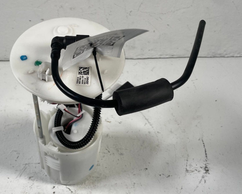 Load image into Gallery viewer, 2019-2025 HONDA PASSPORT FUEL GAS TANK PUMP SENDING UNIT KA292100-7173 # 107889
