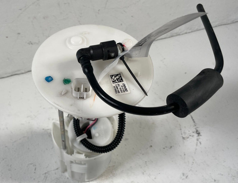 Load image into Gallery viewer, 2019-2025 HONDA PASSPORT FUEL GAS TANK PUMP SENDING UNIT KA292100-7173 # 107889
