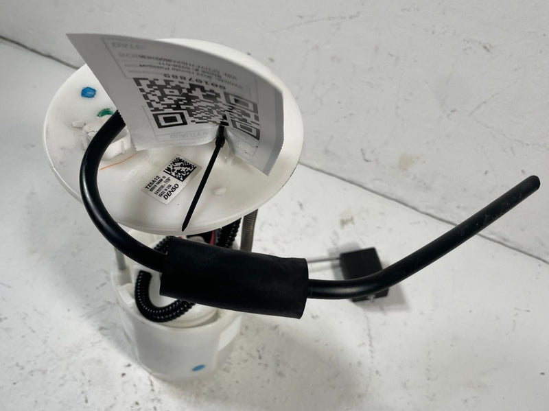Load image into Gallery viewer, 2019-2025 HONDA PASSPORT FUEL GAS TANK PUMP SENDING UNIT KA292100-7173 # 107889
