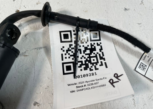 2025 - 2026 HYUNDAI SANTA FE REAR RIGHT SIDE LIFTGATE POWER LIFT SUPPORT