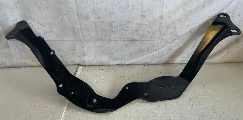 Load image into Gallery viewer, 15-25 FORD MUSTANG FENDER APRON RADIATOR STRUT BRACE CROSSMEMBER BRACKET 113532
