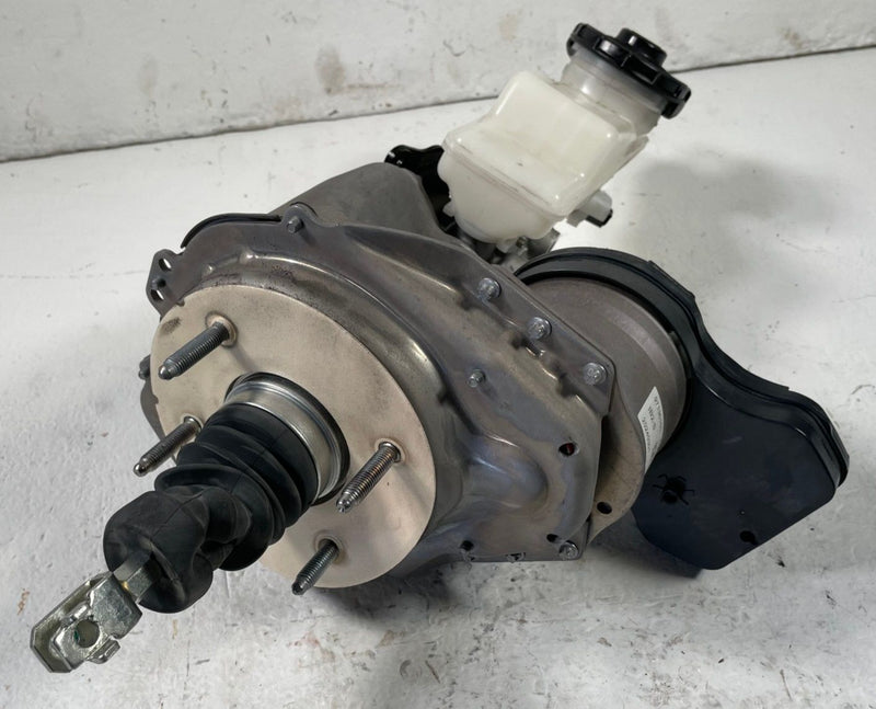 Load image into Gallery viewer, 23-24 HONDA HR-V FWD POWER MASTER BRAKE BOOSTER W/ MASTER CYLINDER 2.0L # 108033
