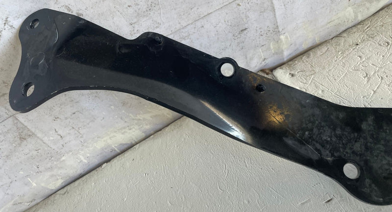 Load image into Gallery viewer, 15-25 FORD MUSTANG FENDER APRON RADIATOR STRUT BRACE CROSSMEMBER BRACKET 113532
