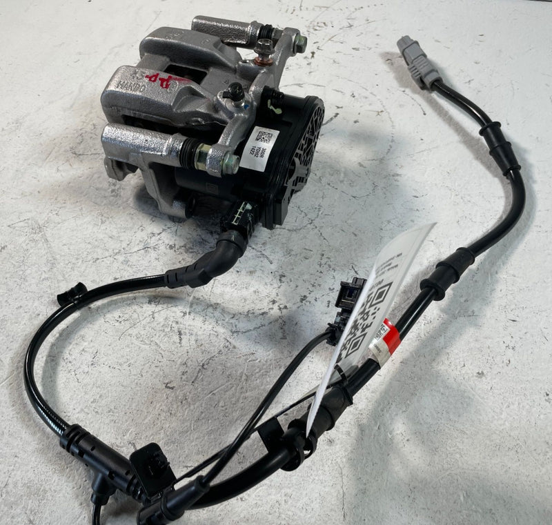 Load image into Gallery viewer, 2021-2026 HYUNDAI SANTA FE REAR RIGHT PASSENGER SIDE DISC BRAKE CALIPER # 109280
