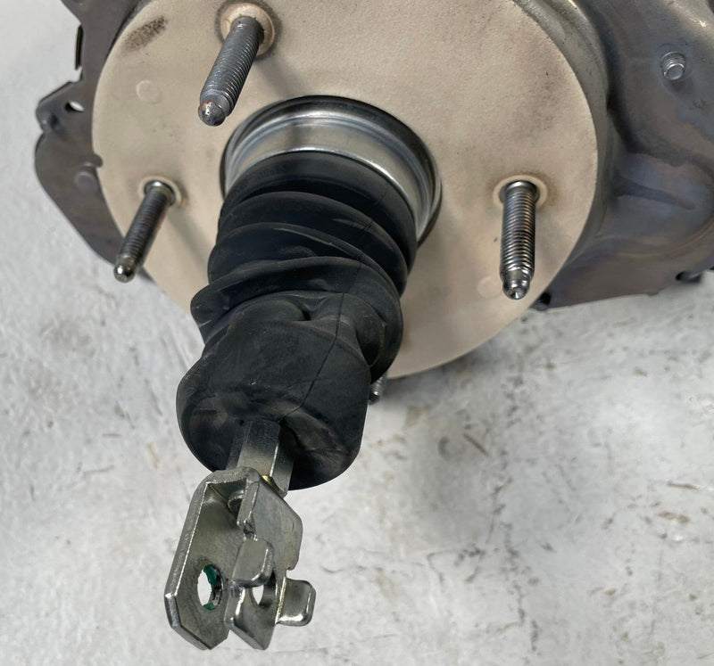 Load image into Gallery viewer, 23-24 HONDA HR-V FWD POWER MASTER BRAKE BOOSTER W/ MASTER CYLINDER 2.0L # 108033
