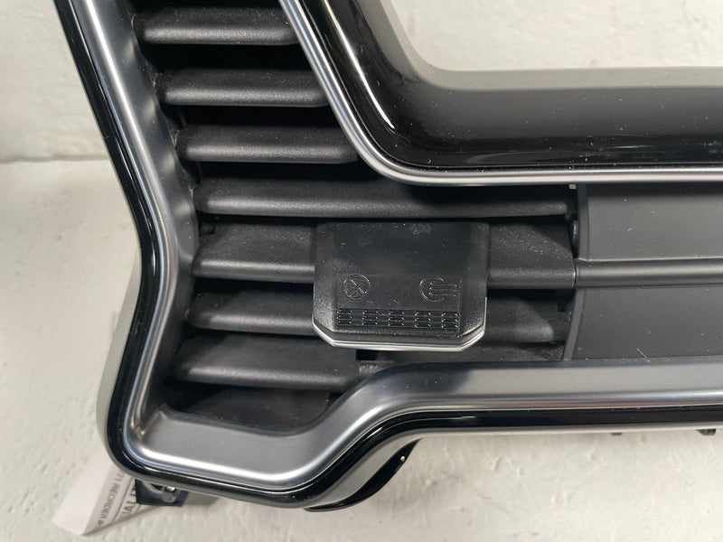 Load image into Gallery viewer, 2023 - 2025 KIA SPORTAGE FRONT RIGHT DASH AC AIR VENT GRILLE PANEL 2.5L # 113298
