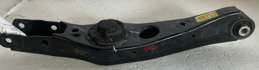 2024-2026 HYUNDAI SANTA FE FWD REAR LEFT LOWER CONTROL ARM SPRING PERCH