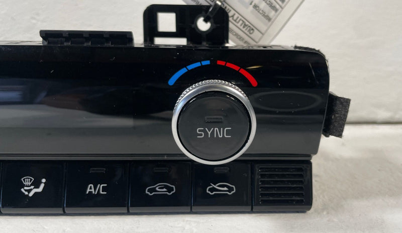 Load image into Gallery viewer, 2021-2024 KIA K5 AC A/C HEATER TEMPERATURE CLIMATE CONTROL SWITCH PANEL # 110666
