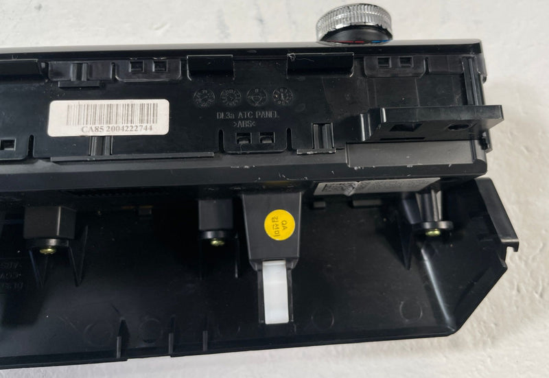 Load image into Gallery viewer, 2021-2024 KIA K5 AC A/C HEATER TEMPERATURE CLIMATE CONTROL SWITCH PANEL # 110666
