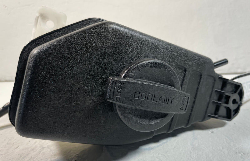 Load image into Gallery viewer, 19-25 HYUNDAI PALISADE RADIATOR COOLANT RESERVOIR RECOVERY TANK BOTTLE # 109359
