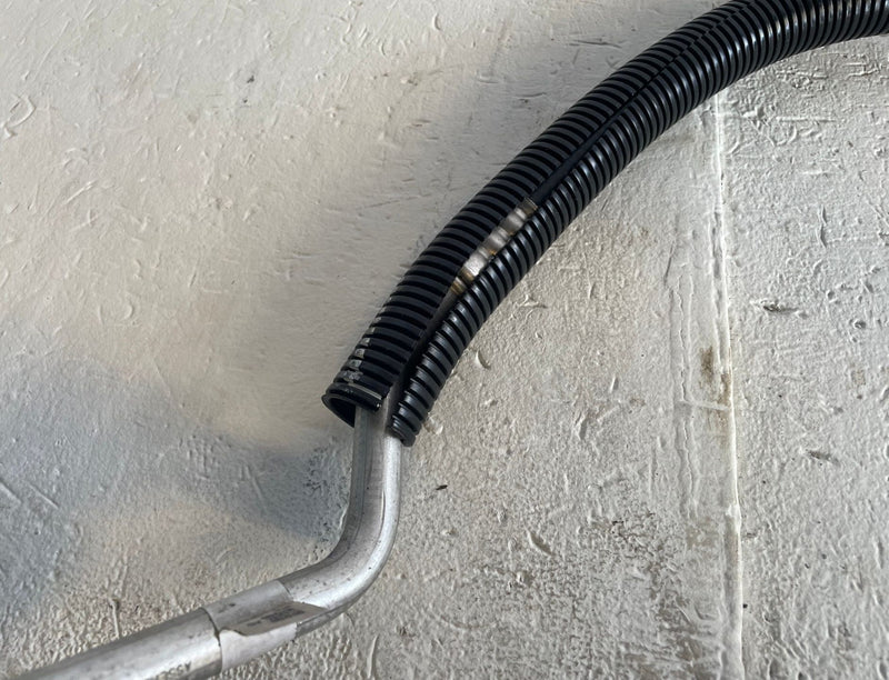 Load image into Gallery viewer, 18-23 FORD MUSTANG AC AIR CONDITIONER HOSE PIPE LINE 2.3L JR3B-19E881-AD #113510
