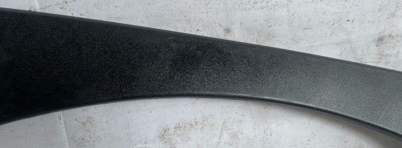 Load image into Gallery viewer, 24-26 HYUNDAI SANTA FE FRONT RIGHT SIDE FENDER WHEEL ARCH FLARE MOLDING # 112102
