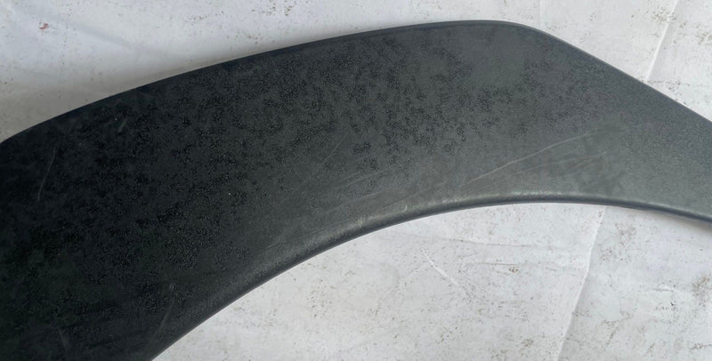 Load image into Gallery viewer, 24-26 HYUNDAI SANTA FE FRONT RIGHT SIDE FENDER WHEEL ARCH FLARE MOLDING # 112102
