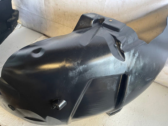 2018-2023 FORD MUSTANG FRONT RIGHT SIDE FENDER LINER SPLASH GUARD SHIELD
