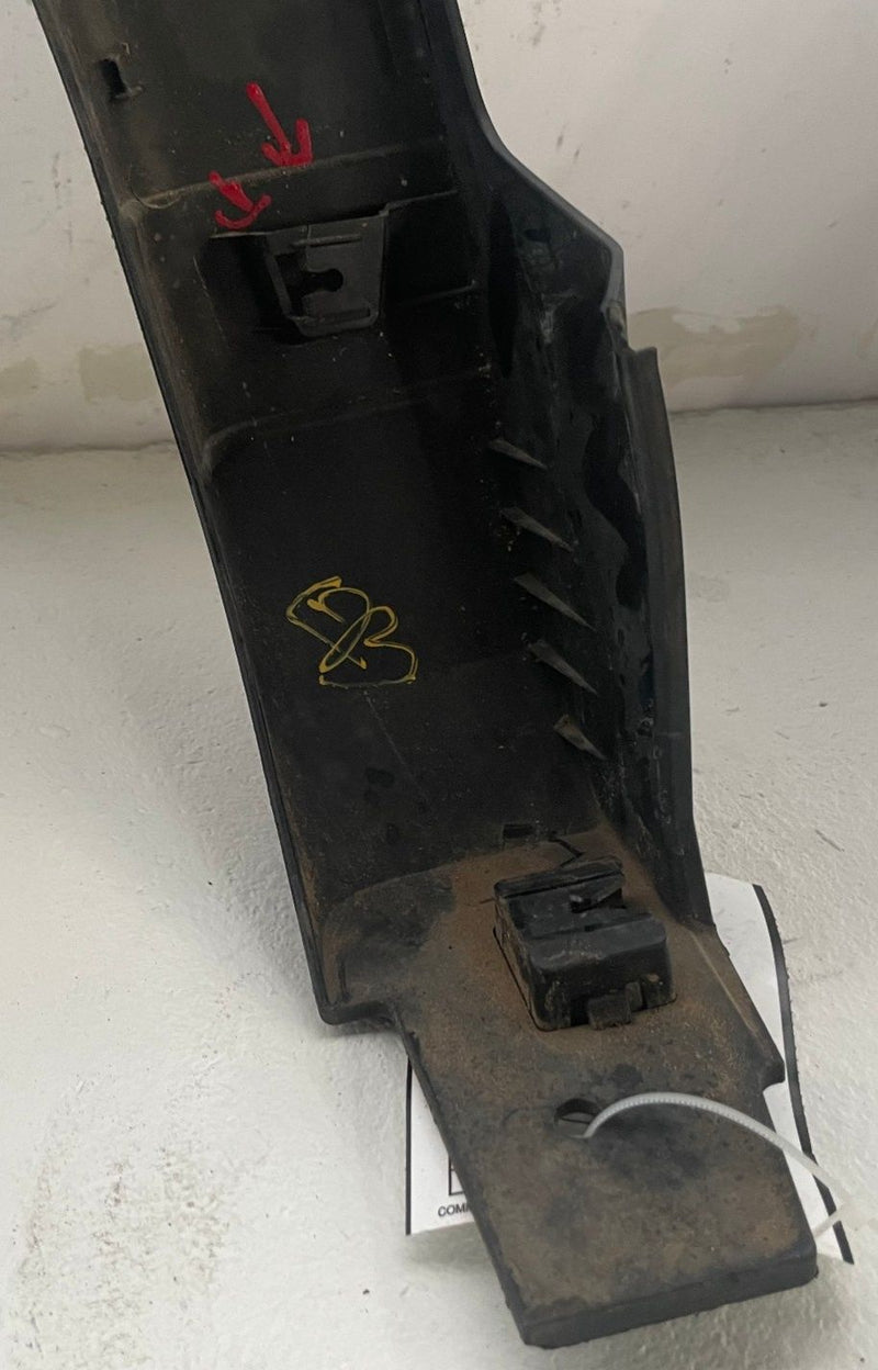 Load image into Gallery viewer, 24-26 HYUNDAI SANTA FE FRONT RIGHT SIDE FENDER WHEEL ARCH FLARE MOLDING # 112102
