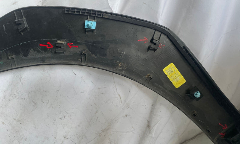 Load image into Gallery viewer, 24-26 HYUNDAI SANTA FE FRONT RIGHT SIDE FENDER WHEEL ARCH FLARE MOLDING # 112102
