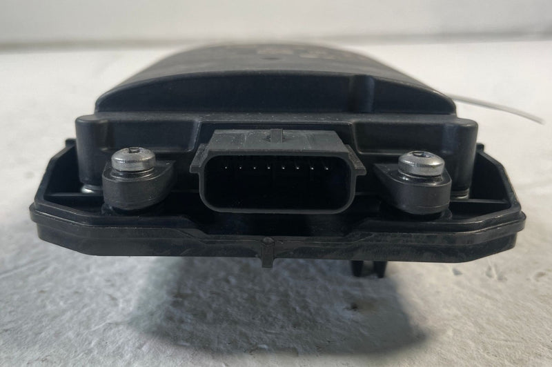 Load image into Gallery viewer, 2019-2021 INFINITI QX50 REAR RIGHT SIDE BLIND SPOT RADAR SENSOR MODULE # 106460
