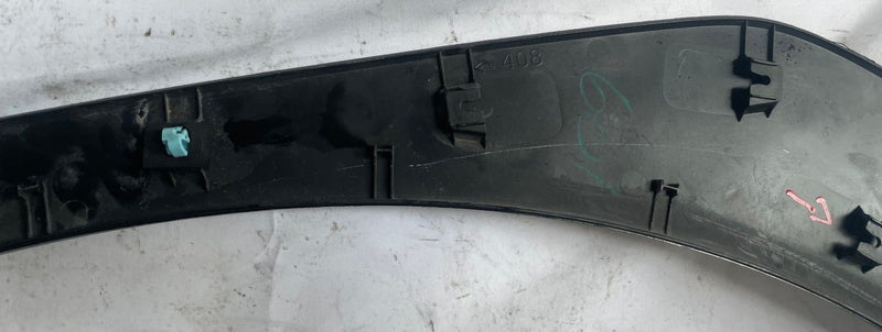Load image into Gallery viewer, 24-26 HYUNDAI SANTA FE FRONT RIGHT SIDE FENDER WHEEL ARCH FLARE MOLDING # 112102
