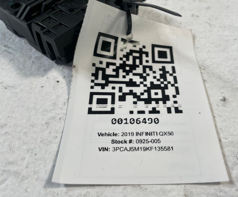 Load image into Gallery viewer, 2019 - 2025 INFINITI QX50 FRONT SUNROOF SUN ROOF MOON ROOF MOTOR 2.0L # 106490
