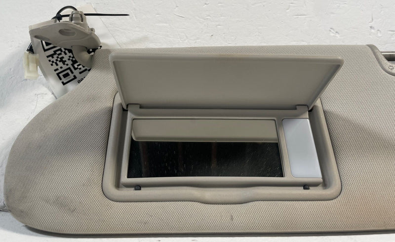 Load image into Gallery viewer, 2019 - 2025 INFINITI QX50 FRONT LEFT DRIVER SIDE SUNVISOR SUN VISOR # 106459
