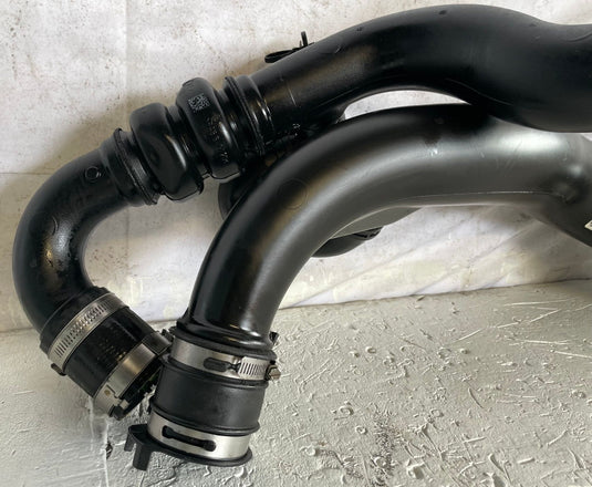 15-23 FORD MUSTANG ENGINE AIR INTAKE INLET HOSE PIPE TUBE ASSEMBLY 2.3L